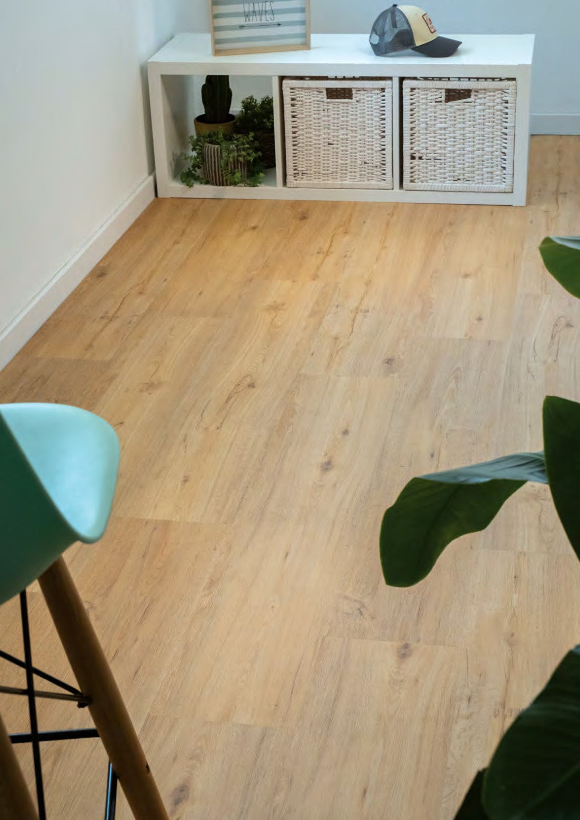 Sol vinyle Corkart Vinyl2Go! – décor Gold Summer Oak (9505) – photo d'ambiance