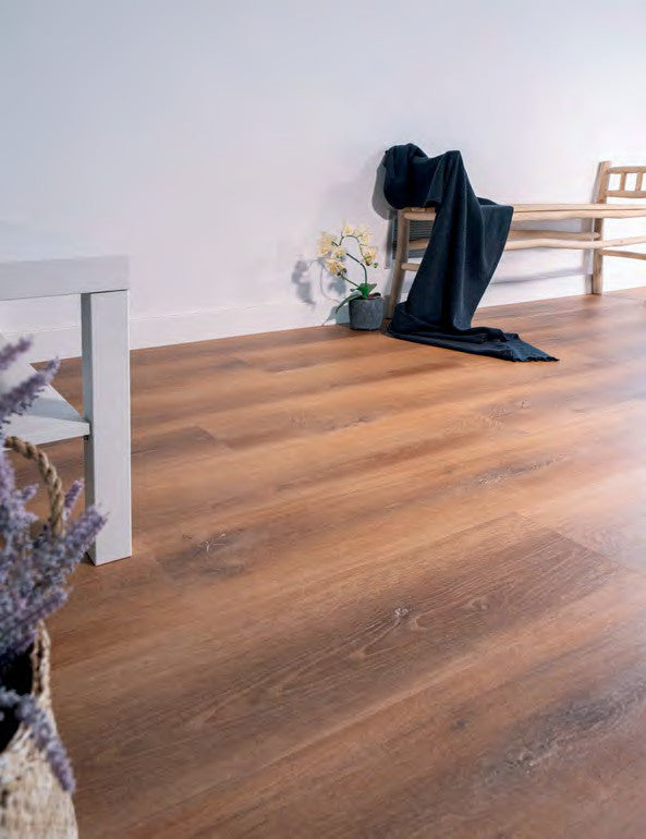 Sol vinyle Corkart Vinyl2Go! – décor Coconut Silky Oak (9748) – photo d'ambiance