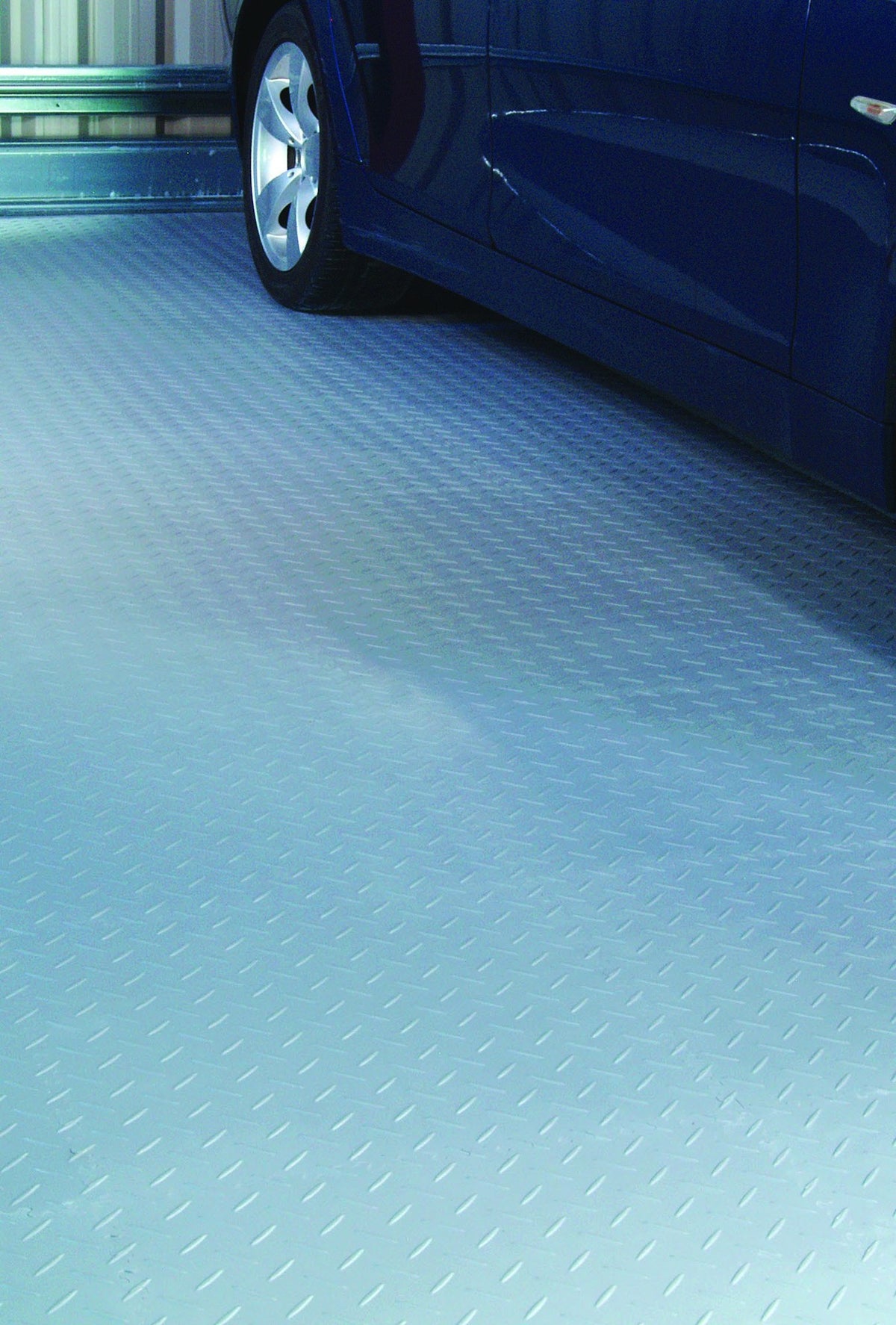 Garage en dalles R-Tile tôle larmée